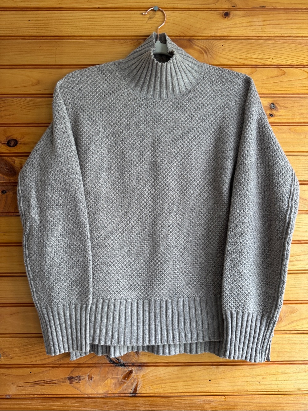 Everlane Recycled Cashmere Turtleneck Sweater XS Oversized Quiet Luxury Cozy